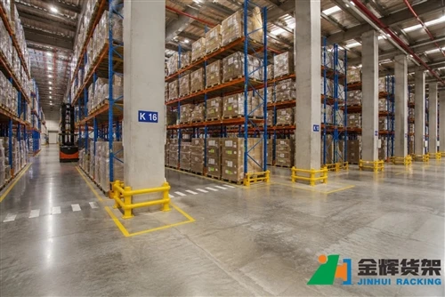 How Warehouse Columns Affect Pallet Racking Layout and Storage Capacity