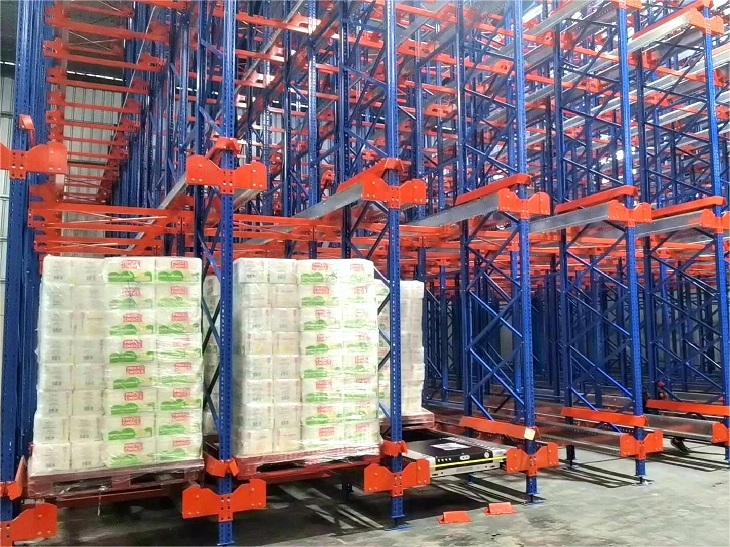 FIFO shuttle rack system for high density warehouse storage FIFO shuttle rack system for high density warehouse storage
